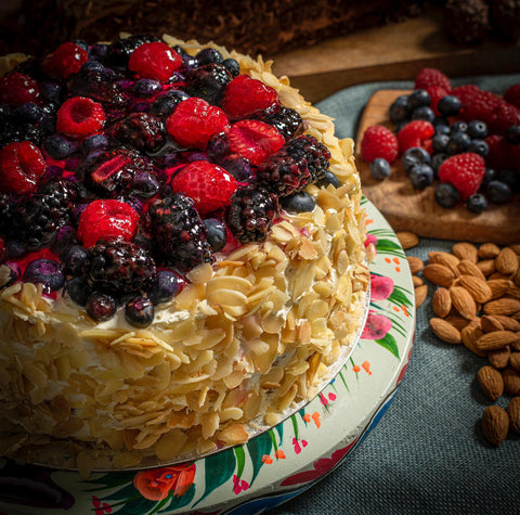 How to Feed 20 People at a Birthday Without Cooking for Two Days